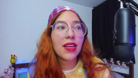 gigimooon online show from November 15, 2:42 am