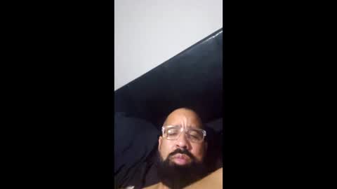 Snapshot of gilberfri chatting on June 1, 2:35 am gilberfri online show from June 1, 2:35 am