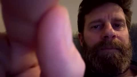 Snapshot of gilbertinio chatting on December 14, 11:20 pm Gilbert online show from December 14, 11:20 pm