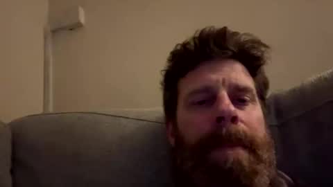 Snapshot of gilbertinio chatting on December 16, 10:59 pm Gilbert online show from December 16, 10:59 pm