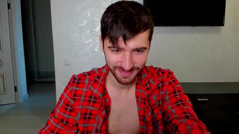 Snapshot of gilbertogonzales chatting on January 21, 6:11 am gilbertogonzales online show from January 21, 6:11 am