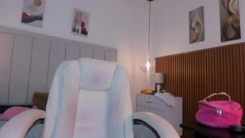 Snapshot of gimenalara chatting on March 27, 12:05 pm Gimena online show from March 27, 12:05 pm