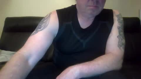 gimmmieoooo online show from September 11, 7:52 am