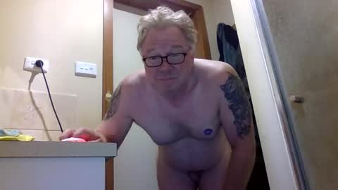 gimmmieoooo online show from March 16, 12:31 pm