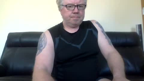 Snapshot of gimmmieoooo chatting on July 26, 12:52 am gimmmieoooo online show from July 26, 12:52 am