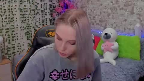 Gina online show from June 26, 3:00 am