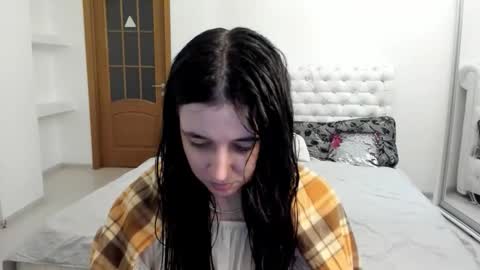 Snapshot of ginablum chatting on October 27, 8:40 am Kate online show from October 27, 8:40 am