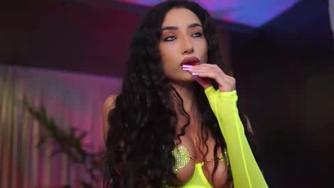 Gina online show from January 12, 7:52 pm