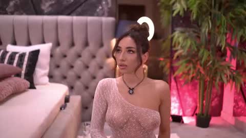 Snapshot of ginavalentinna chatting on June 19, 8:23 pm Gina online show from June 19, 8:23 pm