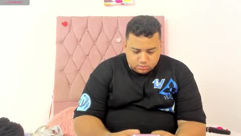 Snapshot of ginelawest chatting on October 22, 4:13 am Gine online show from October 22, 4:13 am