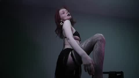 Snapshot of ginger_hugs chatting on July 2, 3:23 am im expecting 350 thumbs up on my altar online show from July 2, 3:23 am