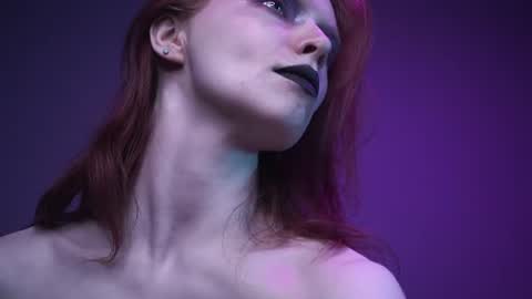 Snapshot of ginger_hugs chatting on July 7, 10:03 pm im expecting 350 thumbs up on my altar online show from July 7, 10:03 pm