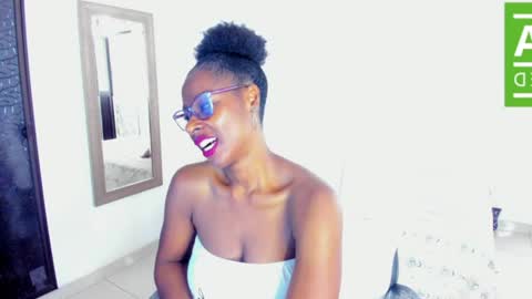 Snapshot of ginger_smil chatting on June 11, 12:47 pm Diana online show from June 11, 12:47 pm