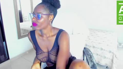 Snapshot of ginger_smil chatting on June 12, 12:37 pm Diana online show from June 12, 12:37 pm
