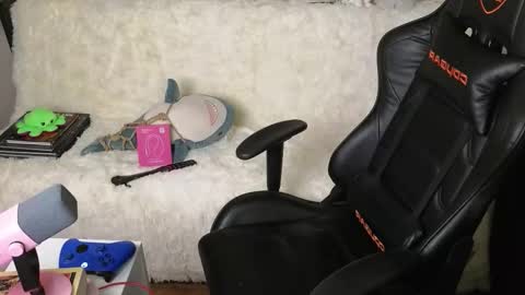 Ginger online show from November 14, 9:30 am