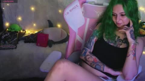 Snapshot of ginger_stay chatting on May 11, 8:09 am Ginger online show from May 11, 8:09 am