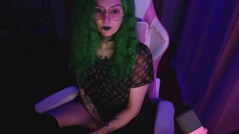 Snapshot of ginger_stay chatting on May 27, 8:28 pm Ginger online show from May 27, 8:28 pm