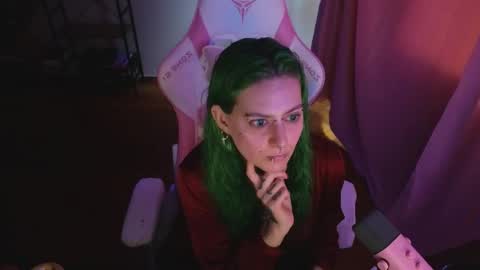 Snapshot of ginger_stay chatting on June 5, 11:49 am Ginger online show from June 5, 11:49 am