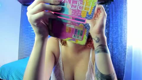 Ginger online show from November 5, 9:04 pm