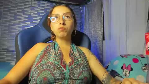 Snapshot of ginger_sweetty chatting on May 7, 12:05 am Ginger online show from May 7, 12:05 am