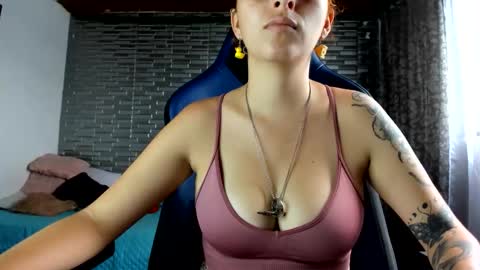 Snapshot of ginger_sweetty chatting on June 4, 6:14 pm Ginger online show from June 4, 6:14 pm
