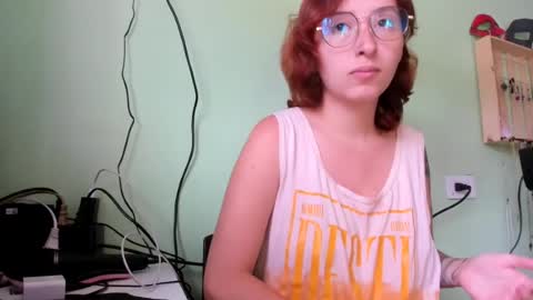 Snapshot of ginger_sweetty chatting on July 12, 9:39 pm Ginger online show from July 12, 9:39 pm