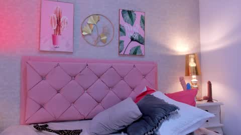 Ginger online show from February 15, 10:52 pm