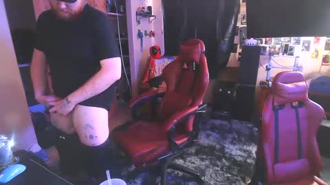 Snapshot of gingerbearcubx chatting on December 22, 11:11 am GingerBearCub online show from December 22, 11:11 am