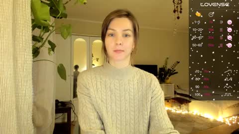 Snapshot of gingerbread__house chatting on December 21, 1:32 pm Vasilisa online show from December 21, 1:32 pm