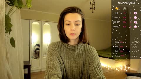 Snapshot of gingerbread__house chatting on January 15, 3:18 pm Vasilisa online show from January 15, 3:18 pm