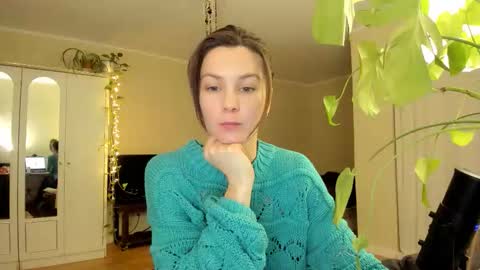 Snapshot of gingerbread__house chatting on October 23, 2:16 pm Vasilisa online show from October 23, 2:16 pm