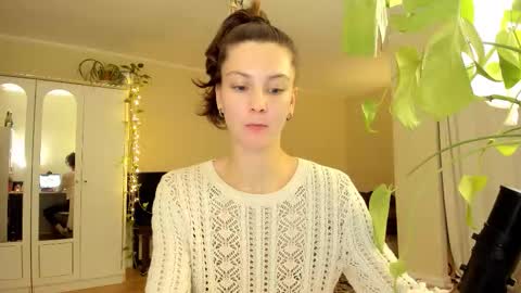 Snapshot of gingerbread__house chatting on October 24, 4:36 pm Vasilisa online show from October 24, 4:36 pm