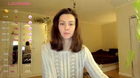 Snapshot of gingerbread__house chatting on November 21, 3:11 pm Vasilisa online show from November 21, 3:11 pm