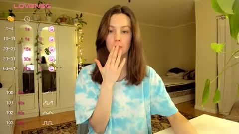 Snapshot of gingerbread__house chatting on March 12, 6:47 pm Vasilisa online show from March 12, 6:47 pm