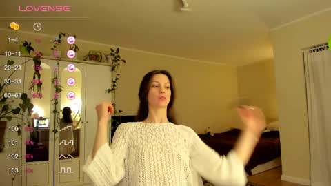 Snapshot of gingerbread__house chatting on April 3, 5:22 pm Vasilisa online show from April 3, 5:22 pm