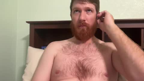 Snapshot of gingermania10 chatting on December 5, 1:25 am gingermania10 online show from December 5, 1:25 am