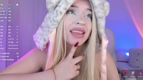 Snapshot of ginnywett chatting on January 9, 7:50 pm Kendall online show from January 9, 7:50 pm