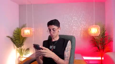 Snapshot of gio_carangi chatting on March 6, 4:20 am Gio Carangi online show from March 6, 4:20 am