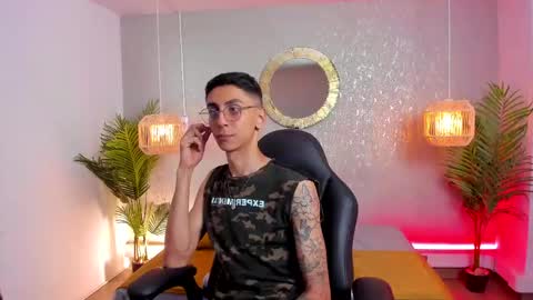 Snapshot of gio_carangi chatting on May 7, 2:50 am Gio Carangi online show from May 7, 2:50 am