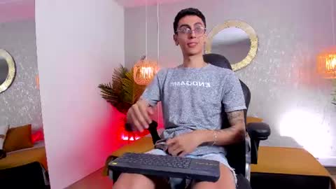 Snapshot of gio_carangi chatting on June 26, 3:00 am Gio Carangi online show from June 26, 3:00 am