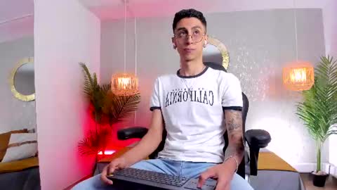 Snapshot of gio_carangi chatting on July 1, 2:46 am Gio Carangi online show from July 1, 2:46 am
