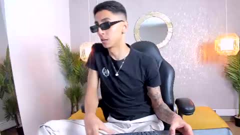 Snapshot of gio_carangi chatting on August 4, 2:59 am Gio Carangi online show from August 4, 2:59 am