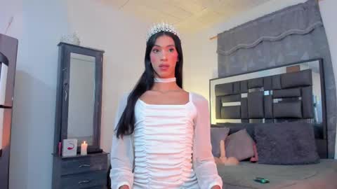 Snapshot of gio_gray chatting on October 5, 10:35 am gio_gray online show from October 5, 10:35 am