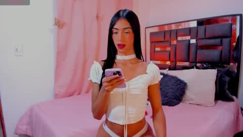 Snapshot of gio_gray chatting on November 4, 10:47 am gio_gray online show from November 4, 10:47 am