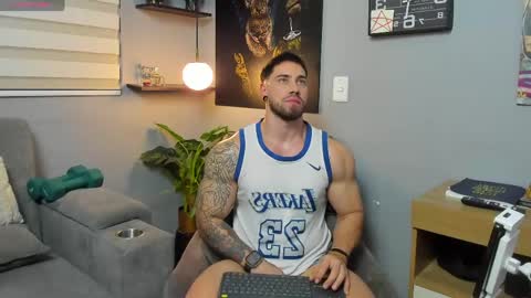 Snapshot of giorgio_leone2 chatting on May 10, 3:01 am Giorgio leone online show from May 10, 3:01 am