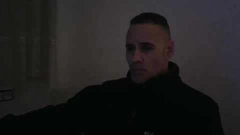 Snapshot of gioshadow chatting on December 31, 6:13 pm gioshadow online show from December 31, 6:13 pm