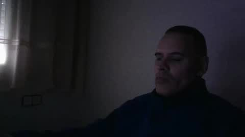 Snapshot of gioshadow chatting on February 8, 10:18 am gioshadow online show from February 8, 10:18 am