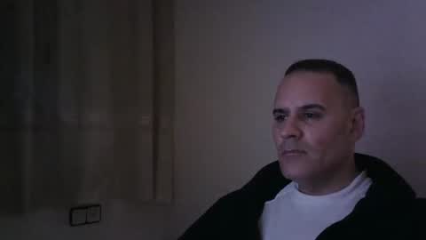 Snapshot of gioshadow chatting on March 1, 6:32 pm gioshadow online show from March 1, 6:32 pm