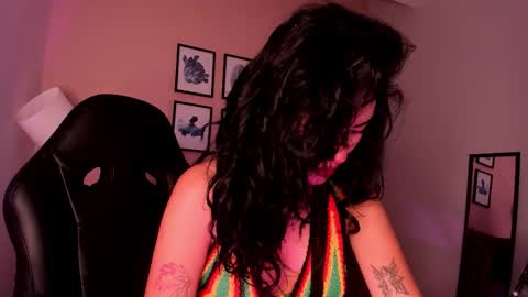 Giovanna  online show from November 10, 10:14 am