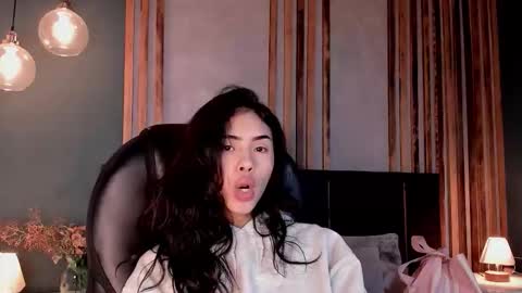 Giovanna  online show from February 26, 5:06 am